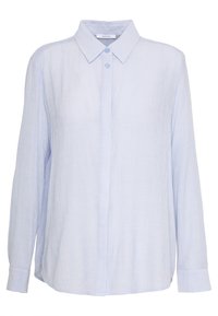 Camicia button-up azzurro chiaro realizzata in tessuto testurizzato, con colletto classico, maniche lunghe e orlo dritto con polsini abbottonati.