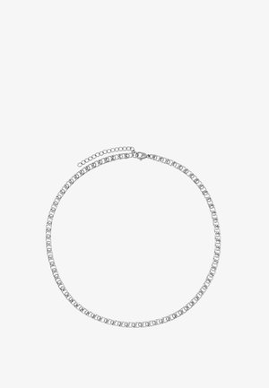 Collier en argent avec des liens interconnectés, texture lisse, équipé d'un fermoir à homard et d'une chaîne réglable pour un ajustement de taille.