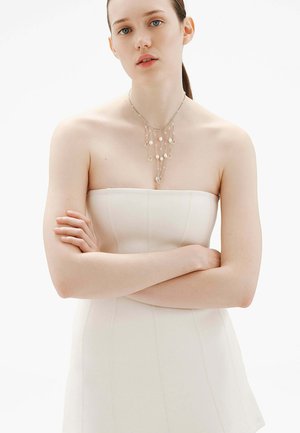 Aristocrazy, CON PERLAS BARROCAS Y CRISTALES - Collar - silver-coloured