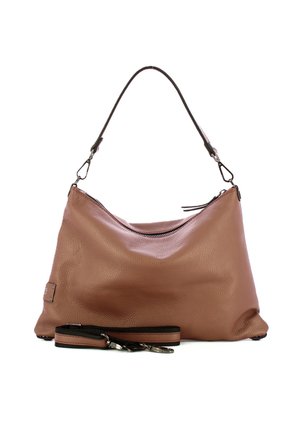 Borsa a tracolla in pelle marrone con superficie testurizzata, design floscio e tracolla nera removibile. Dotata di una zip superiore per la chiusura.