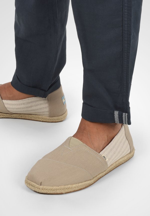 SDLORAN LINEN MIX - Chinos3