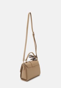 Pieces PCABEERA CROSS BODY - Mala de mão - bleached sand detail:gold-multi