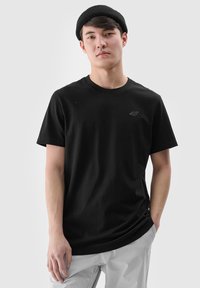 4F - T-shirt basic