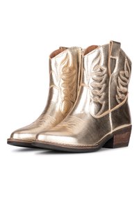 Kovbojské boty zlaté metalické barvy s propracovaným šitím, hrotem špičky a stohovaným podpatkem. Mají hladkou texturu a krátkou stopku.