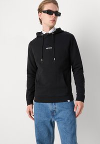 Les Deux LENS HOODIE - Jersey con capucha - black/white