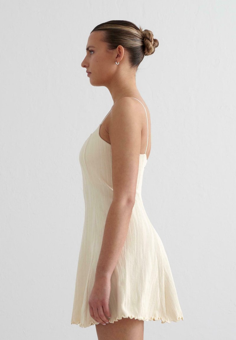 aim'n TULIP - Sports dress - white - Zalando.ie