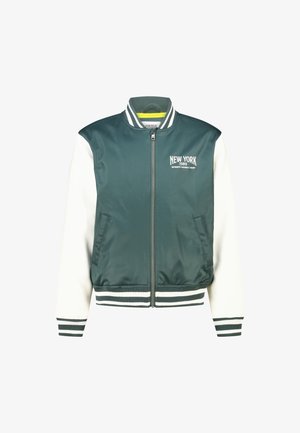 Chaqueta universitaria verde con mangas blancas, cuello y puños a rayas, bolsillos frontales y texto en el pecho que dice "New York 1989 Authentic Baseball League".
