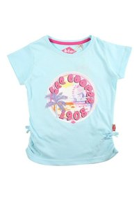 T-shirt bleu clair à manches courtes en coton, avec un motif circulaire représentant des palmiers et le texte "Lee Cooper 1908" en rose et violet.