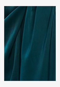 Valittu, emerald