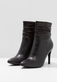 Anna Field Botines - black