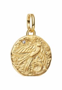 Pendente in oro con un design di uccello decorato con stelle e una luna crescente. Superficie texture, forma rotonda, adornato con un accento di cristallo.