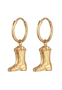 Boucles d'oreilles en or en forme de cerceau, ornées de mini-bottes de cowboy avec des détails complexes, y compris des coutures et des accents décoratifs.