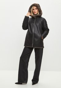 Cesare Gaspari REVERSIBLE - Vinterfrakke - black