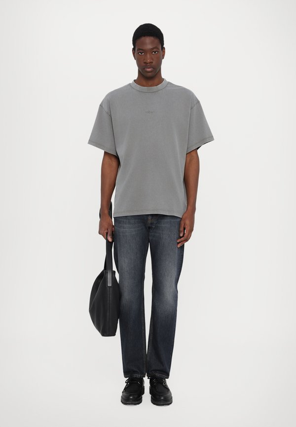 ARCHER STRAIGHT - Straight leg jeans4