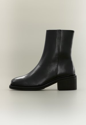 Zign by Zalando, Botines - black