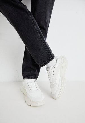Joggesko - off white