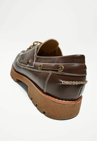 Thumbnail Image 5