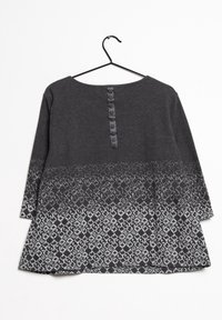 Cream Sweatshirt - grey