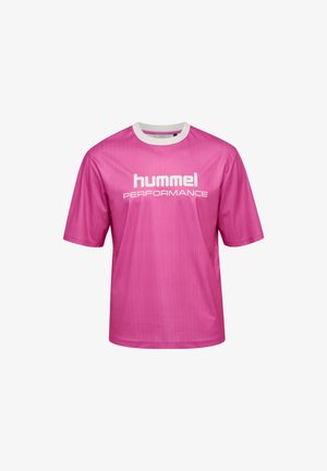 Rosa Sport-T-Shirt mit kurzen Ärmeln, geripptem Muster, weißem Rundhalsausschnitt und "hummel PERFORMANCE" in Weiß auf der Vorderseite bedruckt.