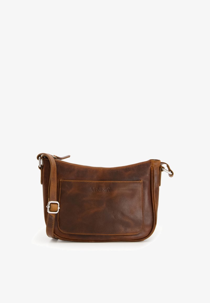Braune Leder-Umhängetasche mit einem Reißverschluss, Vordertasche und verstellbarem Tragegurt. Weiche Textur und dezentes Branding auf der Vorderseite.