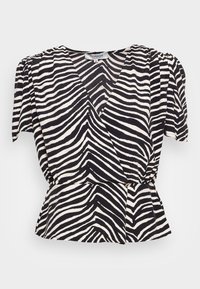 Morgan Camicetta - black