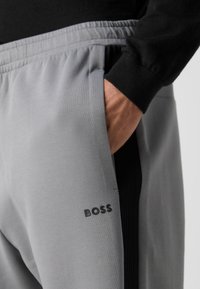BOSS TRACKSUIT SET - Gornji dio trenirke - dark beige