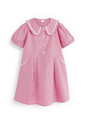 Gingham kjole i rød og hvid, med en flæsekrave, korte pufærmer, knaplukning foran og sidelommer. Plisseret skørtdesign.