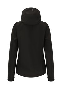 Musta vedenpitävä takki hupulla, jossa on sileä, matta pinta ja pitkät hihat. Minimalistinen muotoilu ilman näkyviä metalliosia.