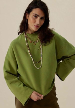 MIT WEITEN - Long sleeved top - grün