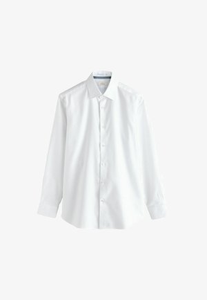 Biela košeľa s dlhým rukávom z hladkej látky, s špicatým golierom, zapínaním na gombíky a presne strihaným strihom.