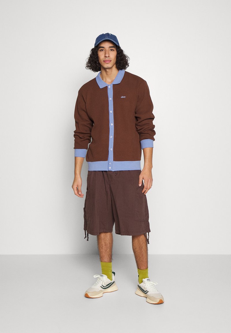 Obey Clothing ACCOMPLISH THERMAL BUTTON FRONT UNISEX - Gilet - sepia