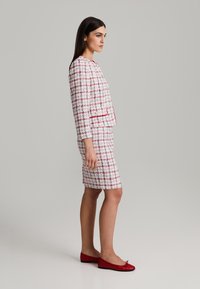 ANDIATA LESLEY 2 - Blejzr - red checks
