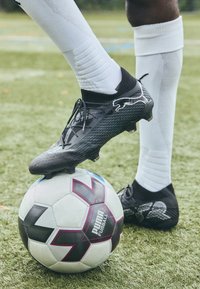 FUTURE 7 ULTIMATE FG/AG - Fodboldstøvler kunstigt græs - black/silver gray/shadow gray
