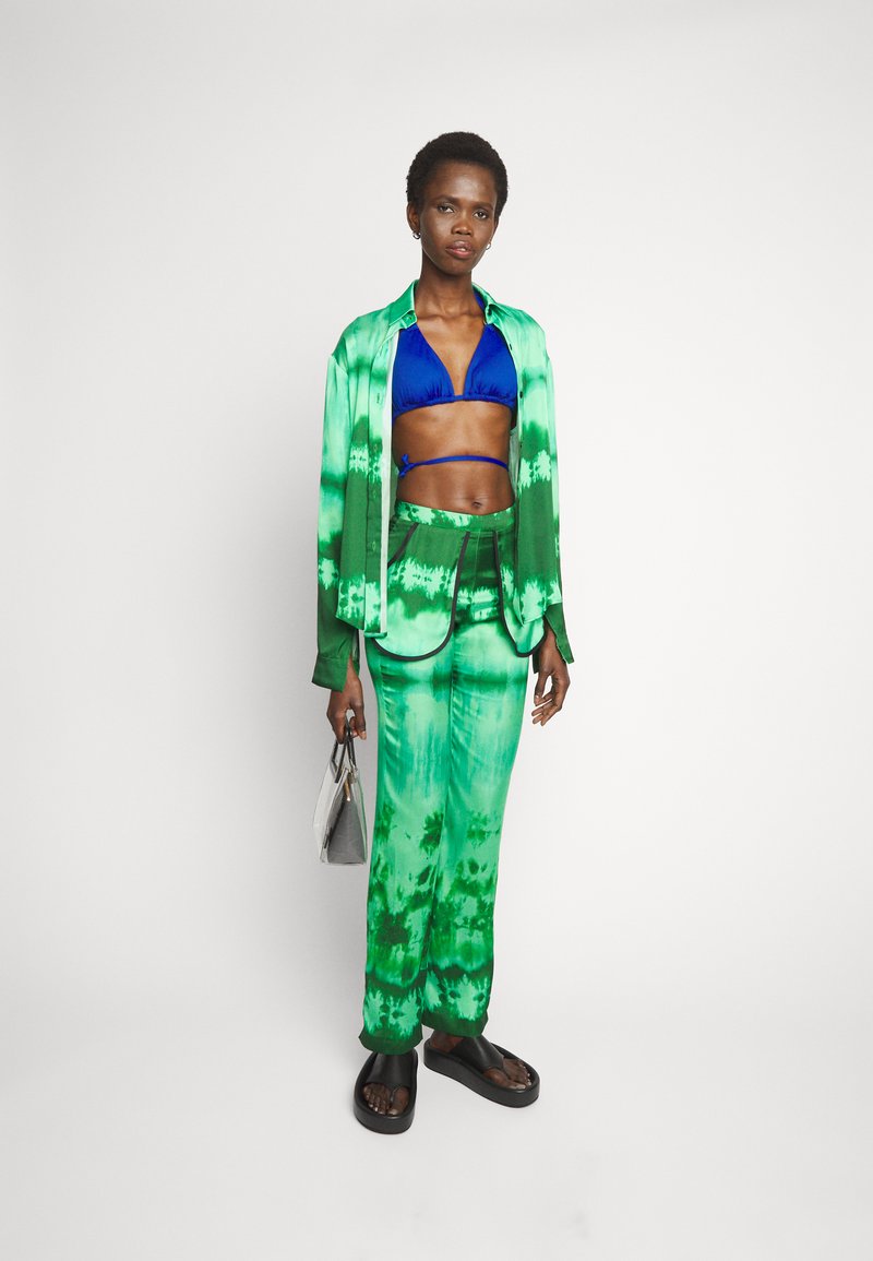 التيلة أرجع للخلف قلص بحري تتمة دكتور جامعى على ما يبدو Adidas Green Doja Cat Quartafalchi Net