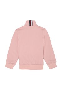 Rosa sweatshirt med hög krage och ribbade muddarna. Har flerfärgade ränder vid kragen. Tillverkad av ett mjukt material, designad för en avslappnad passform.