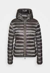 Giacca a vento imbottita di colore grigio scuro con cappuccio, dotata di zip frontale, texture trapuntata e materiale leggero per l'isolamento.