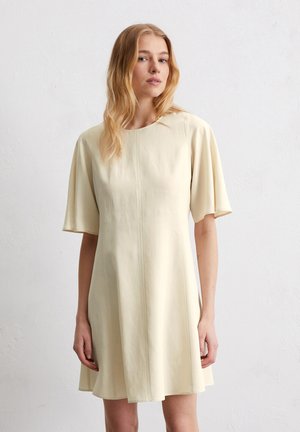 AUSGESTELLTES   - Day dress - silky stone