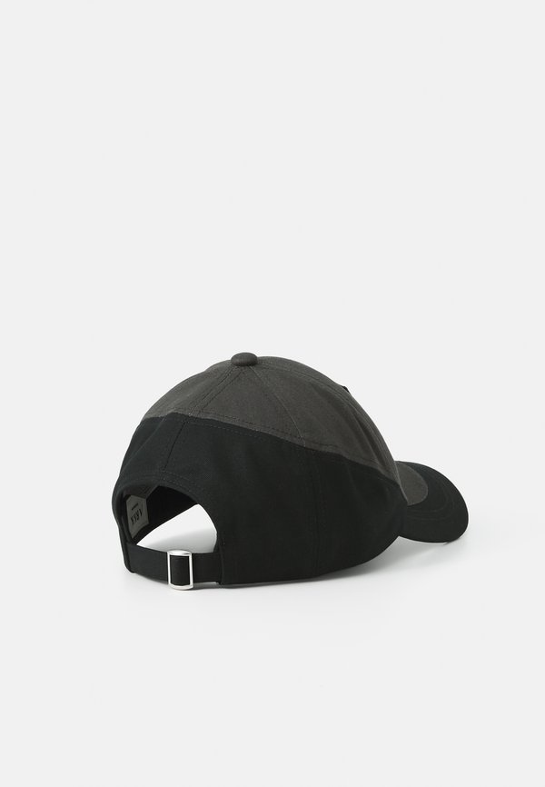 FOOTBALL CAP UNISEX - Cap3