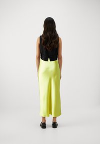 Samsøe Samsøe AGNETA SKIRT - Bleistiftrock - green sheen