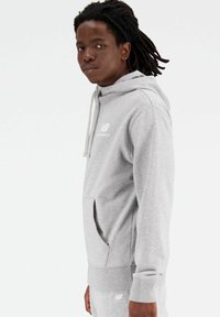 New Balance ESSENTIALS STACKED LOGO - Sweater met rits - athletic grey