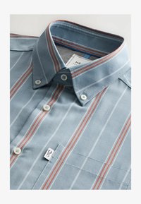 Selezionato, petrol blue red