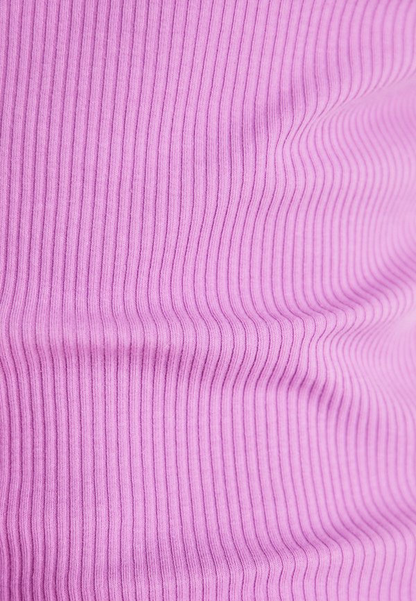 SLFANNA O NECK TANK  - Top - first bloom4