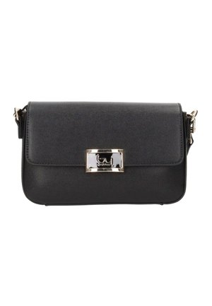 Sac bandoulière en cuir noir texturé avec une fermeture rectangulaire dorée et une sangle réglable sur fond blanc.