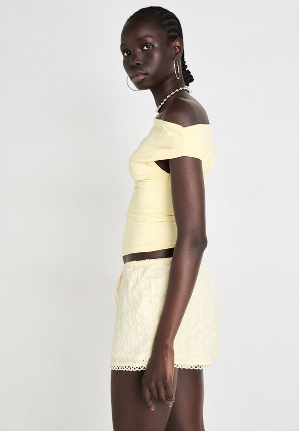 BRODERIE ANGLAISE - Shorts4