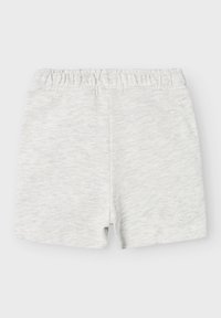 Helle graue Baumwollshorts mit elastischem Bund, glatter Textur und schlichten Design. Keine Muster oder Akzente.