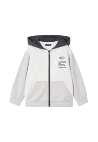 Felpa con zip grigia chiara, cappuccio grigio scuro, polsini elasticizzati, tasche laterali e testo stampato "ESCI E DIVERTITI." sulla parte anteriore.
