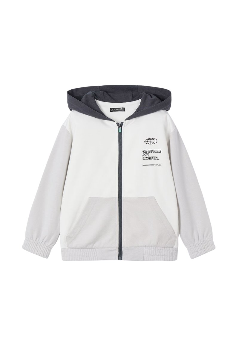 Felpa con zip grigia chiara, cappuccio grigio scuro, polsini elasticizzati, tasche laterali e testo stampato "ESCI E DIVERTITI." sulla parte anteriore.
