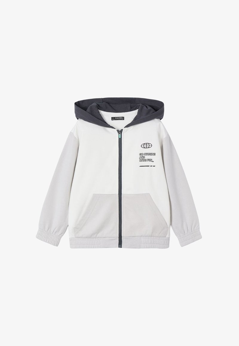 Felpa con zip grigia chiara, cappuccio grigio scuro, polsini elasticizzati, tasche laterali e testo stampato "ESCI E DIVERTITI." sulla parte anteriore.