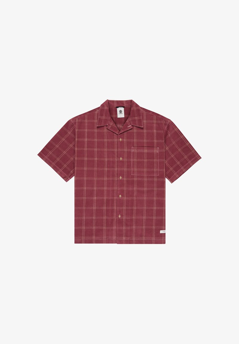 Chemise à manches courtes, boutonnée, de couleur rouge foncé avec un motif à carreaux clair et une poche poitrine, vue à plat sur fond blanc.