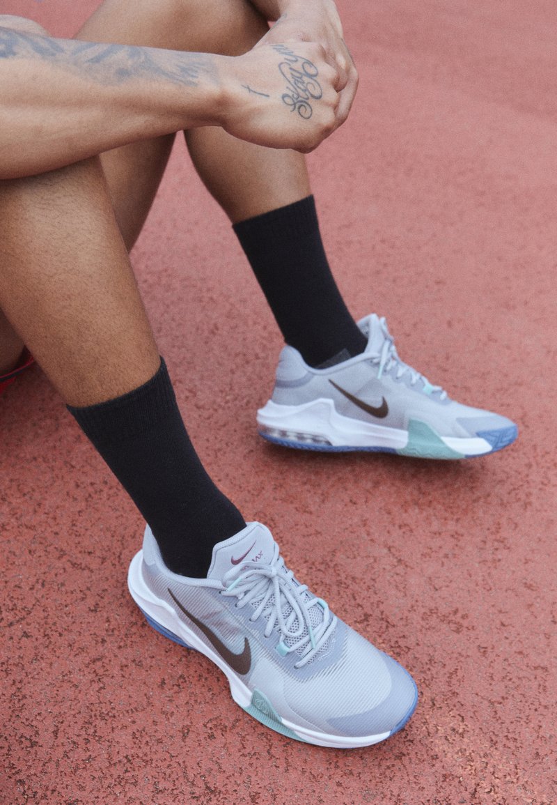 Nike grey basketball shoes Clearance